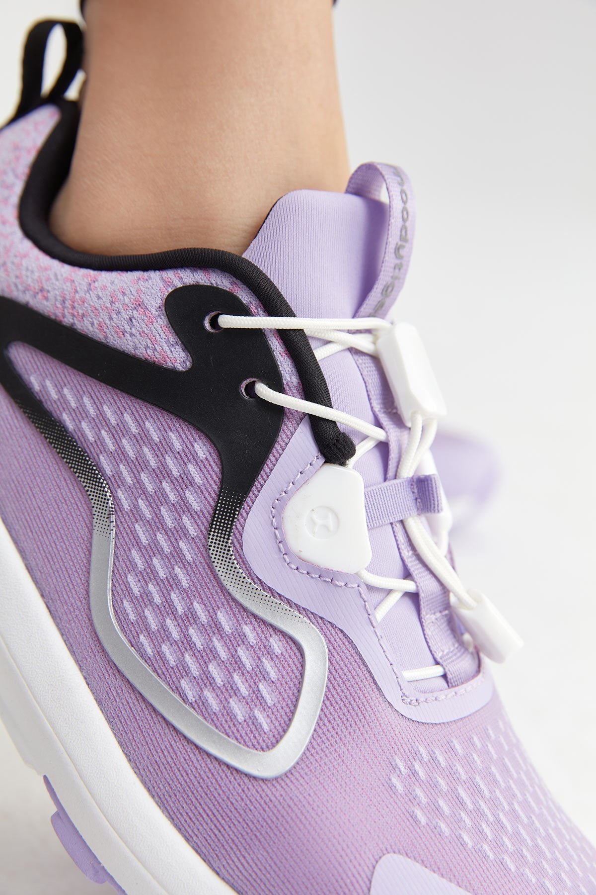 SWINGY Q 3.0 Outdoor Shoes - Image 24