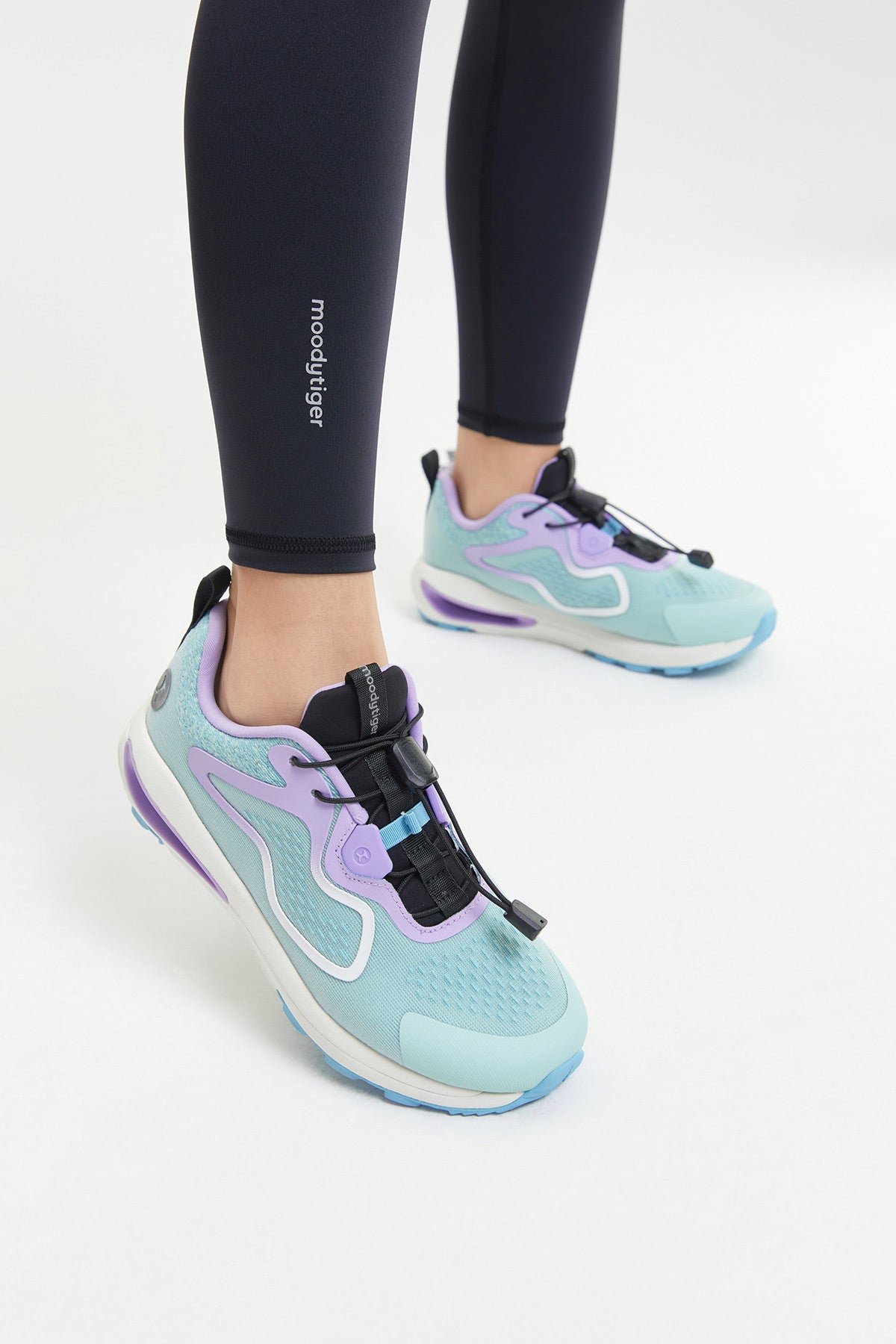 SWINGY Q 3.0 Outdoor Shoes - Image 33