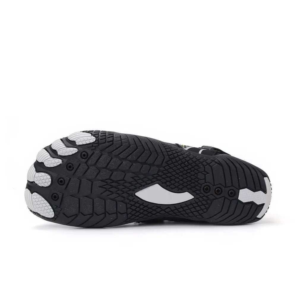 Strappers - Image 10